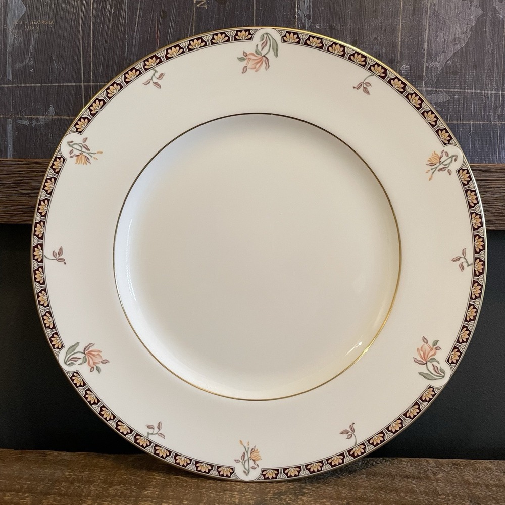 Vtg WEDGWOOD Isis 10-7/8" Dinner Plate Fine China Pink Flowers Floral 80s-90s